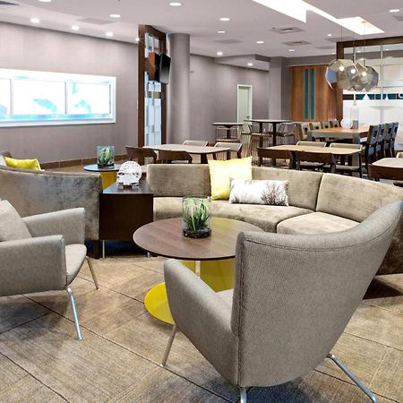 Springhill Suites By Marriott Kansas City Lenexa/City Center מראה חיצוני תמונה